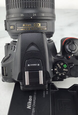 NIKON Nikon D5600 Camera w/ 18-55mm VR Used Good