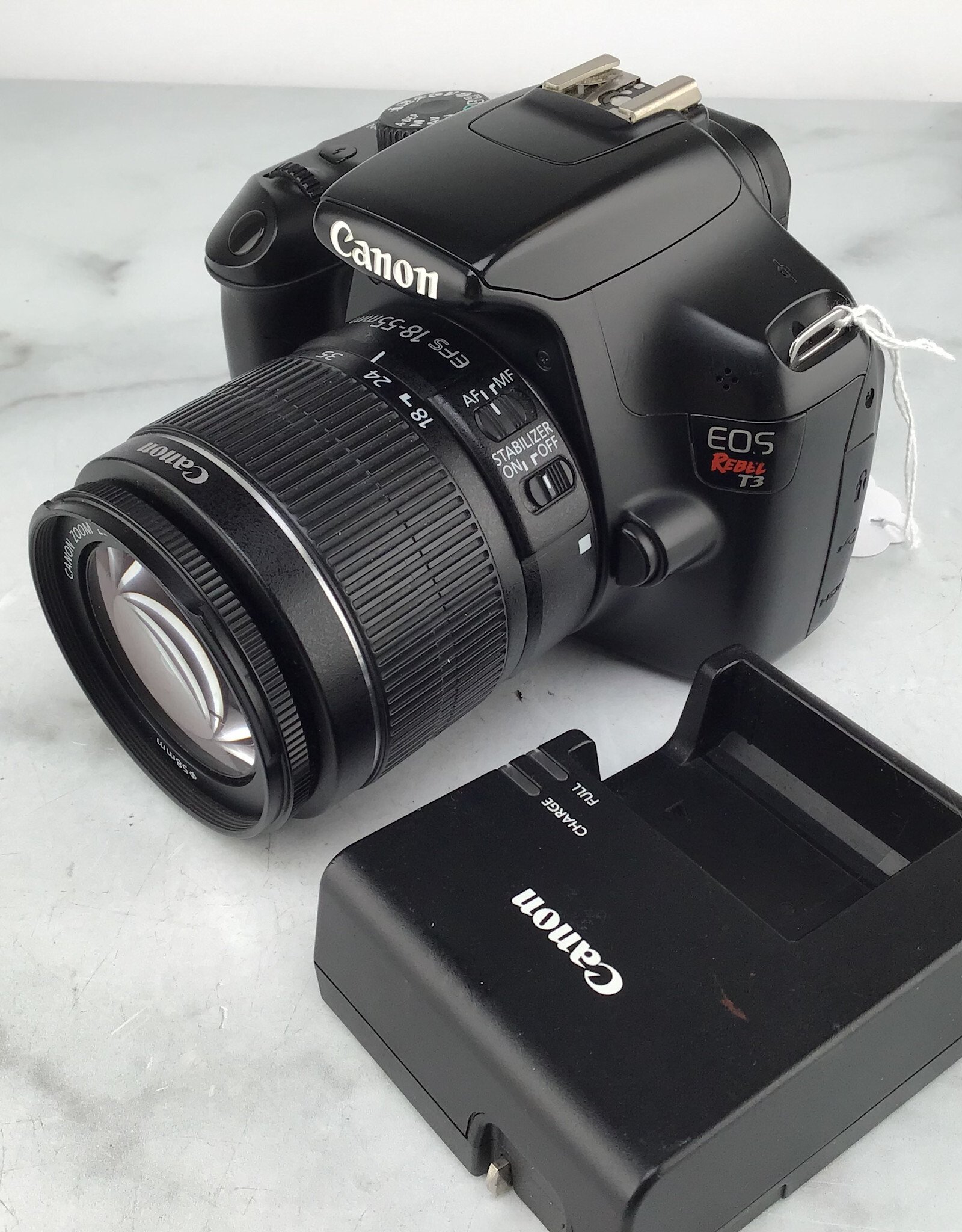 CANON Canon EOS Rebel T3 Camera w/ 18-55mm IS Used Good