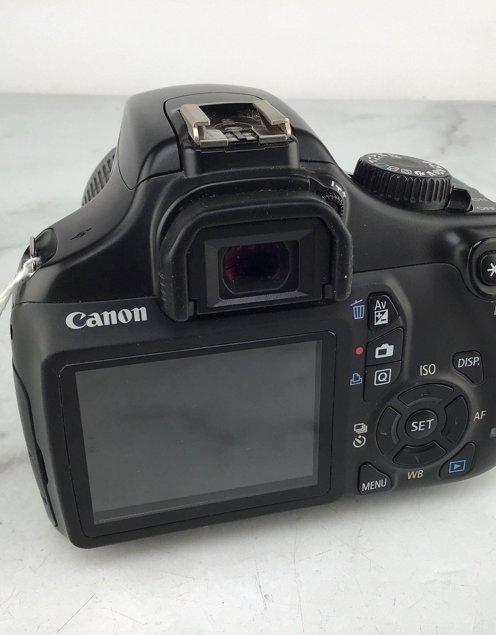 CANON Canon EOS Rebel T3 Camera w/ 18-55mm IS Used Good