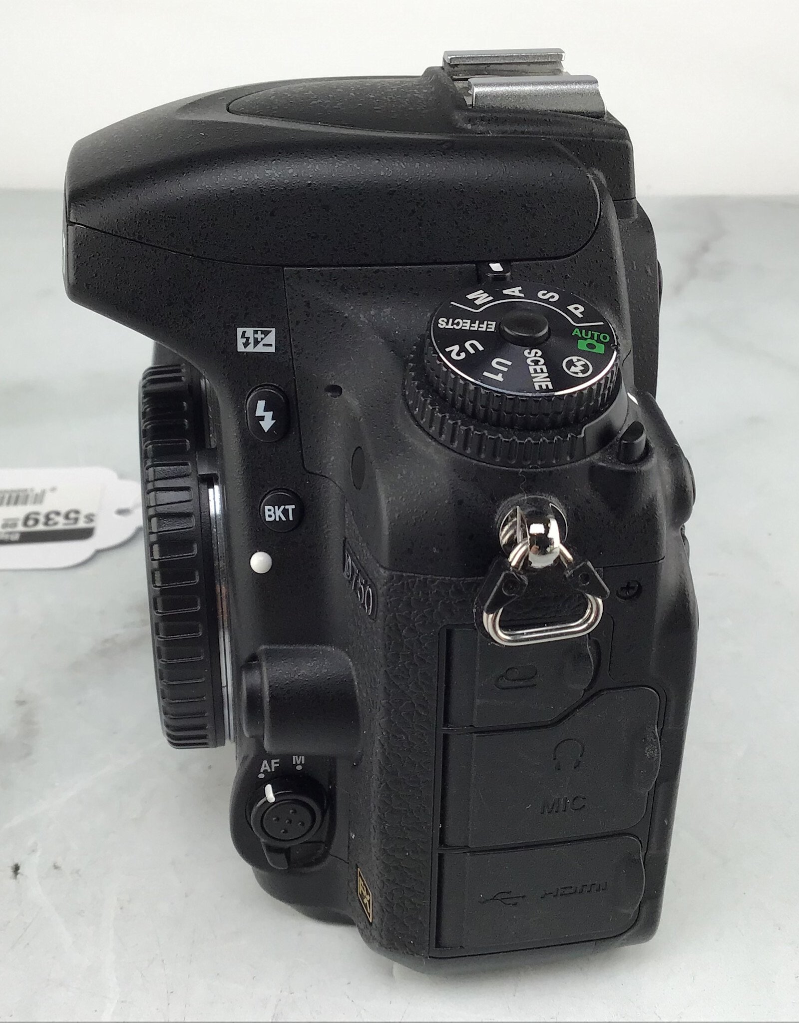 NIKON Nikon D750 Camera Body Shutter Count 33K No Charger Used Good