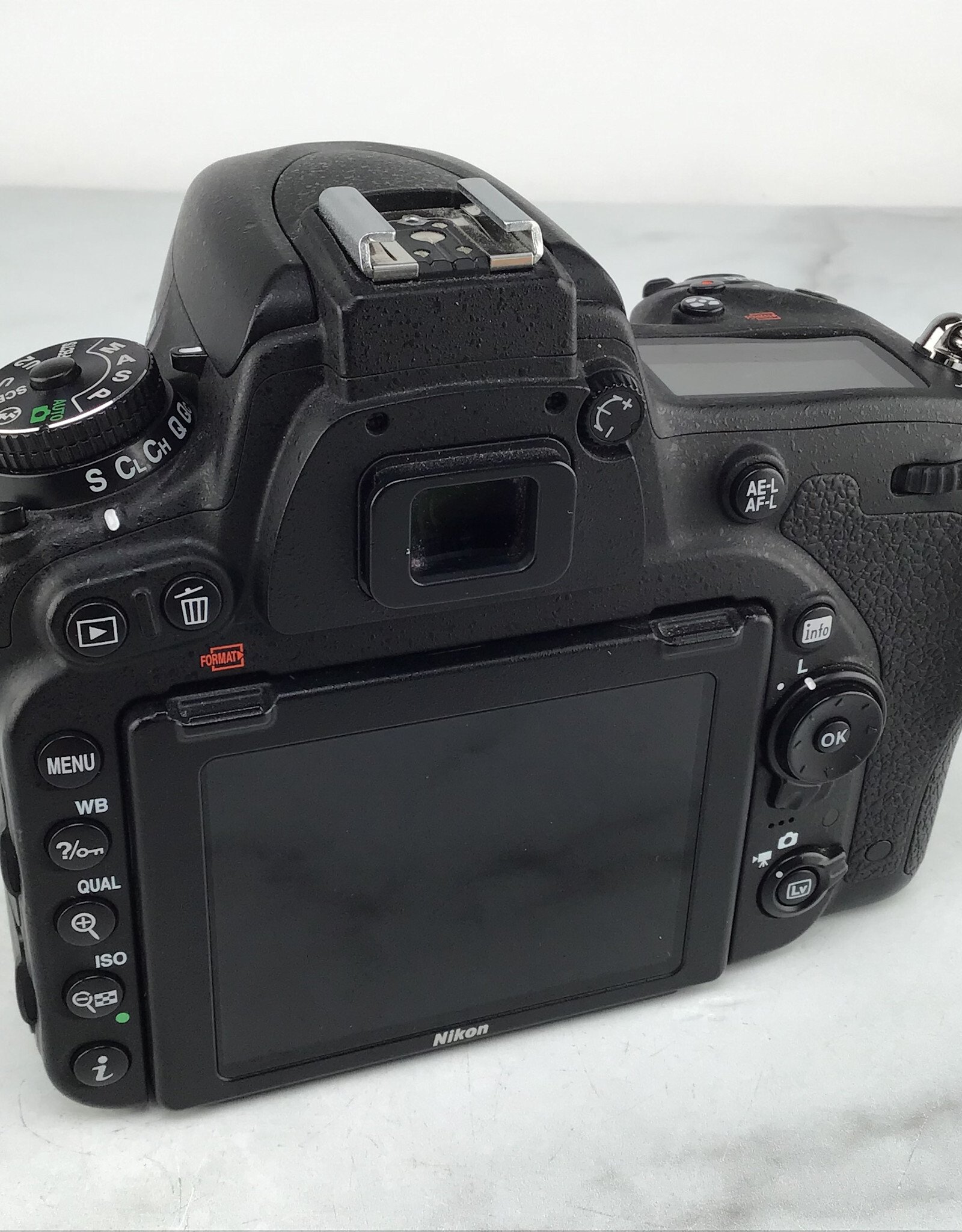 NIKON Nikon D750 Camera Body Shutter Count 33K No Charger Used Good