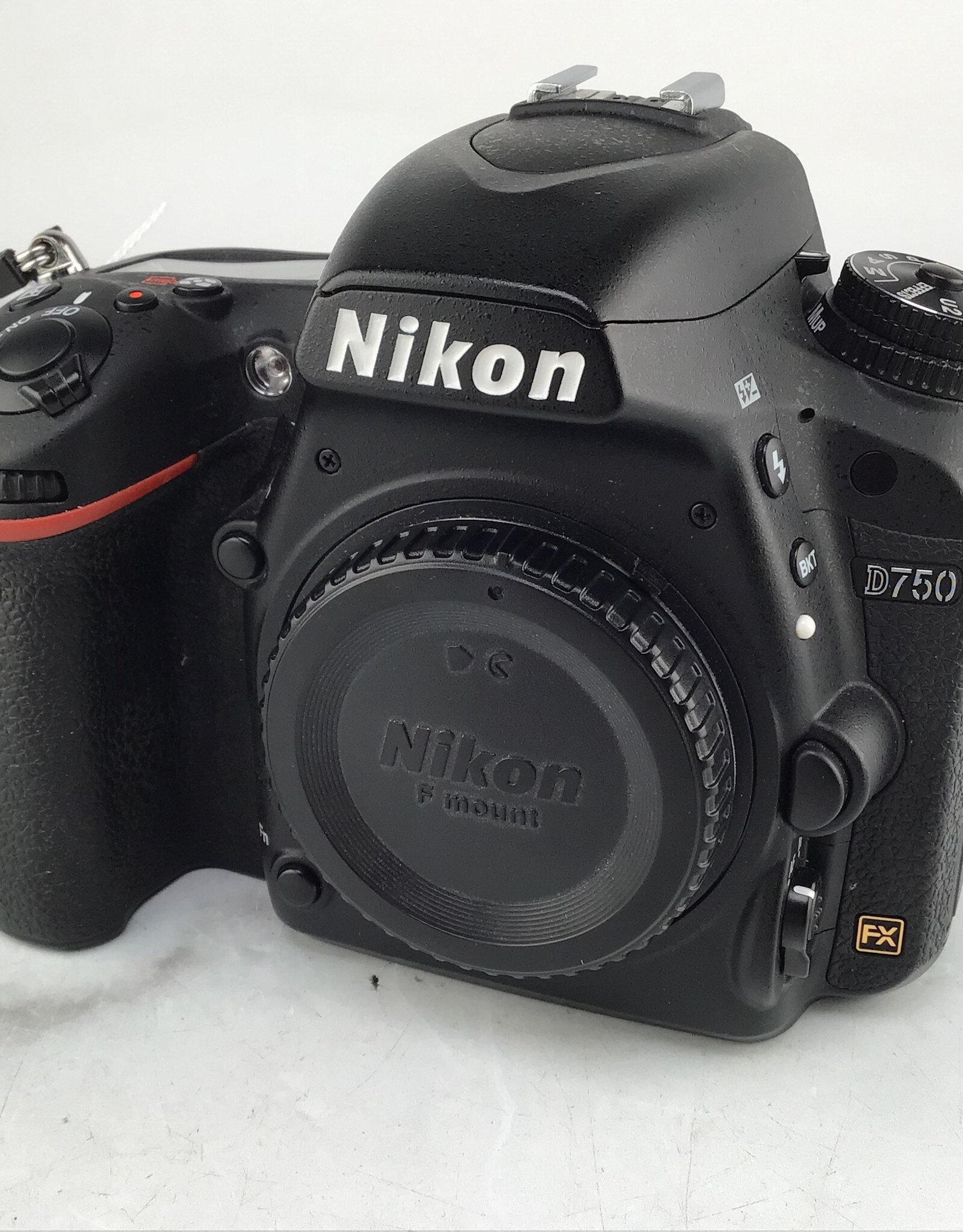 NIKON Nikon D750 Camera Body Shutter Count 33K No Charger Used Good