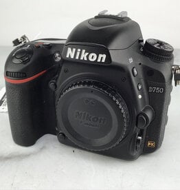 NIKON Nikon D750 Camera Body Shutter Count 33K No Charger Used Good