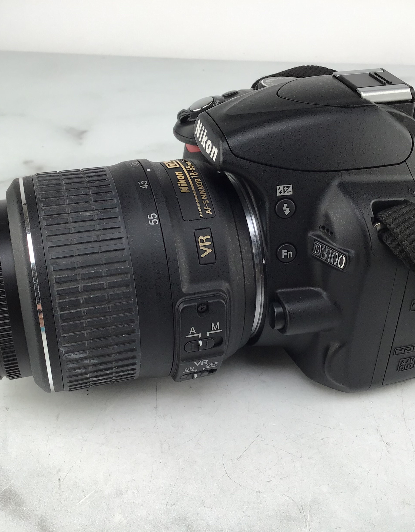 NIKON Nikon D3100 Camera w/ 18-55mm VR Used Good