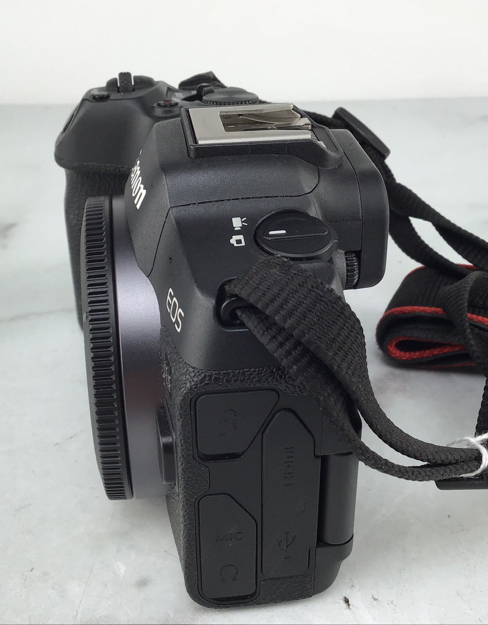 CANON Canon EOS R8 Camera Body Used Good
