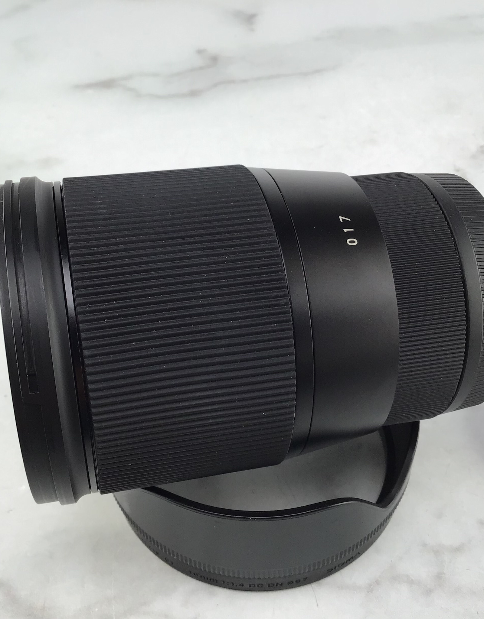 SIGMA Sigma 16mm 1.4 DC DN Lens for Canon EF-M Used Fair