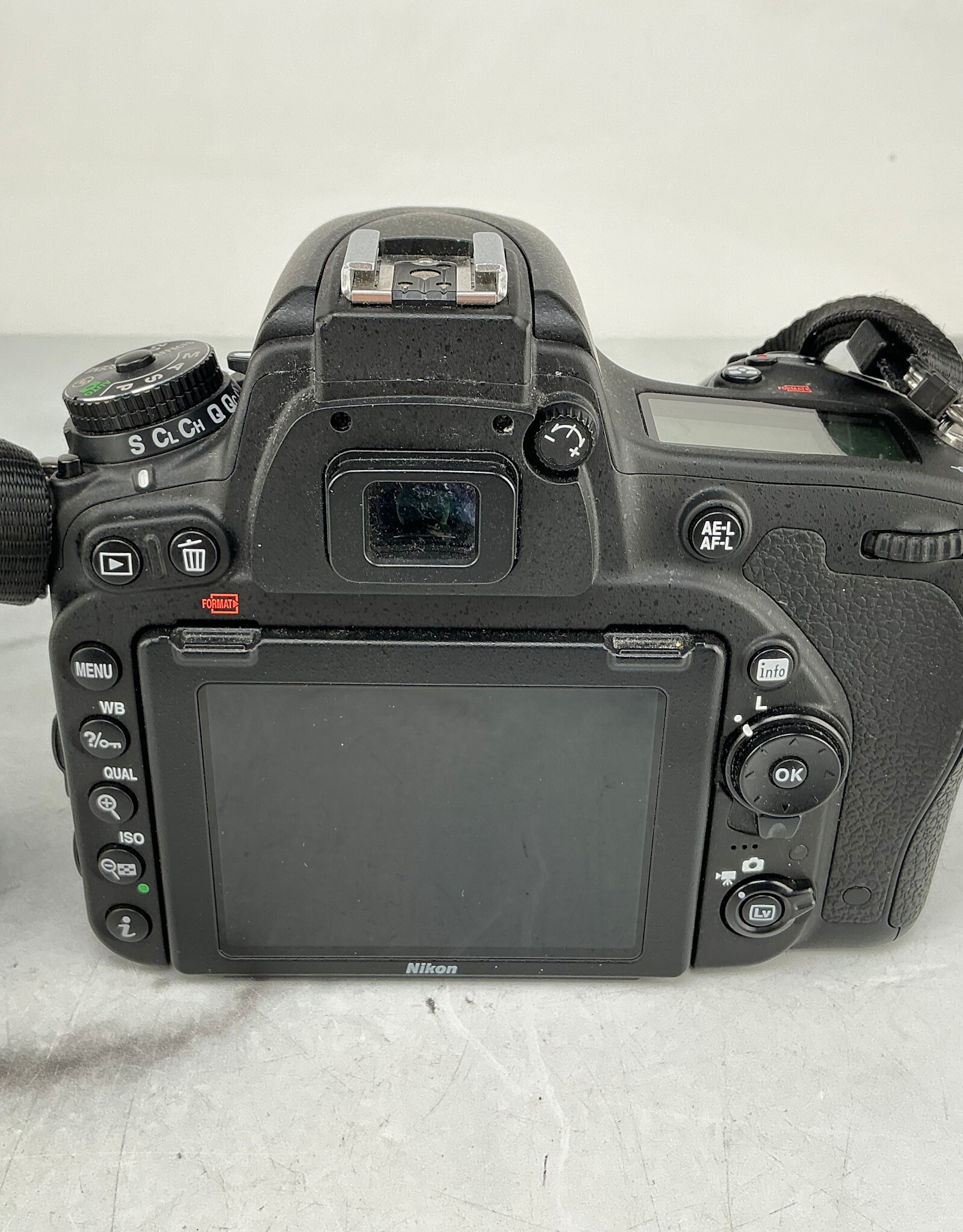 NIKON Nikon D750 Camera Body Shutter Count 17,600 Used Good