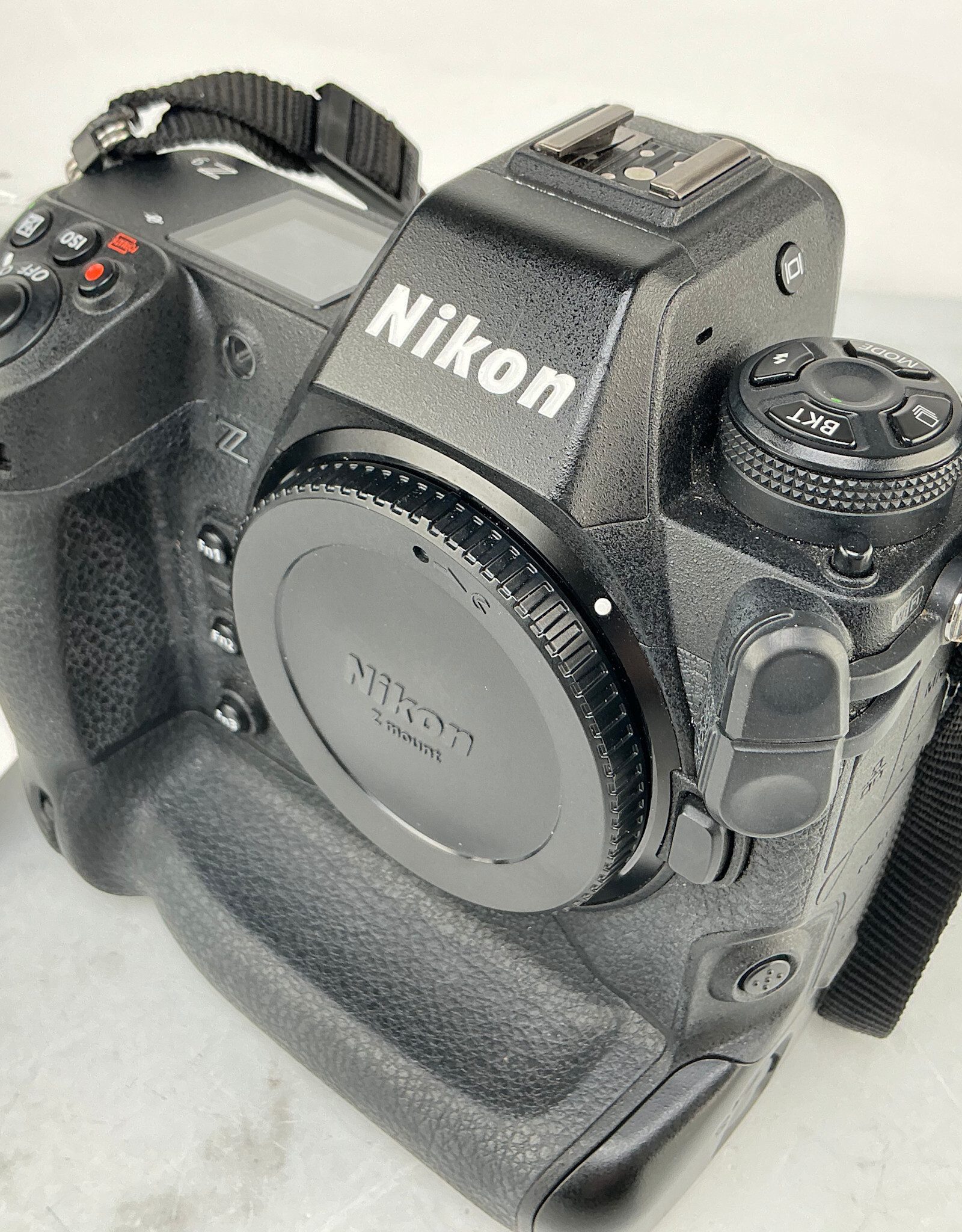 NIKON Nikon Z9 Camera Body  w/ Charger Used Good