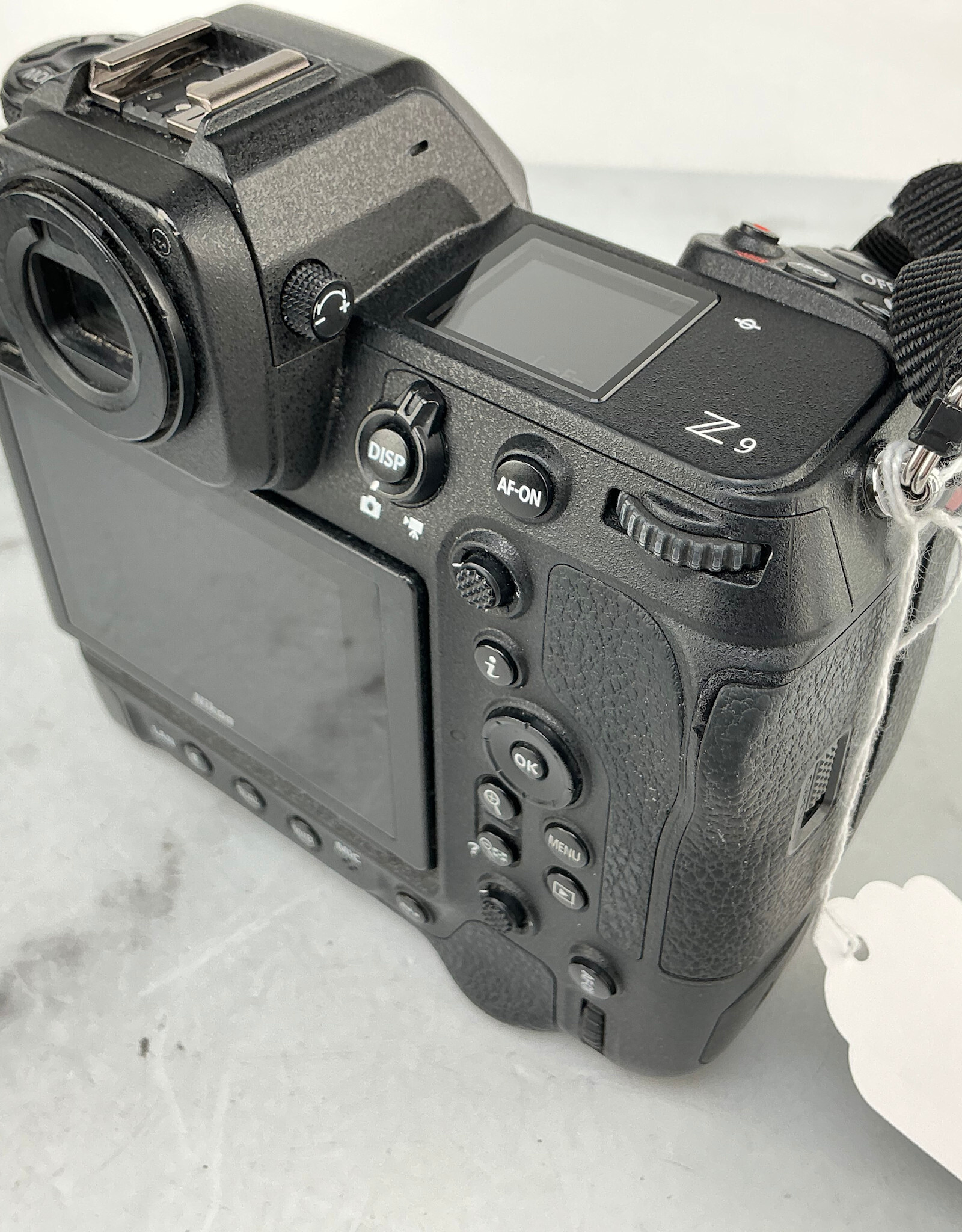 NIKON Nikon Z9 Camera Body  w/ Charger Used Good