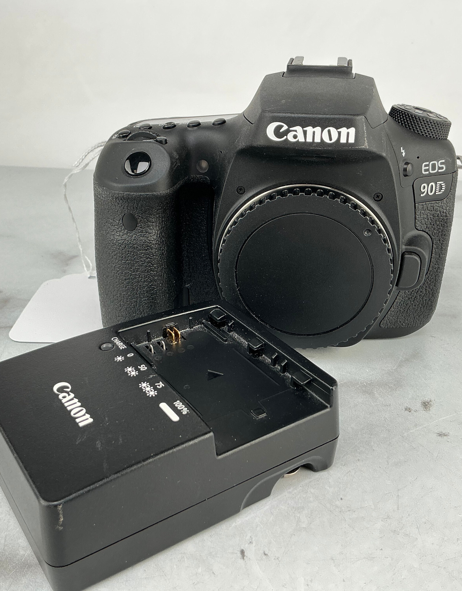 CANON Canon 90D Camera Body w/ Charger Used Good
