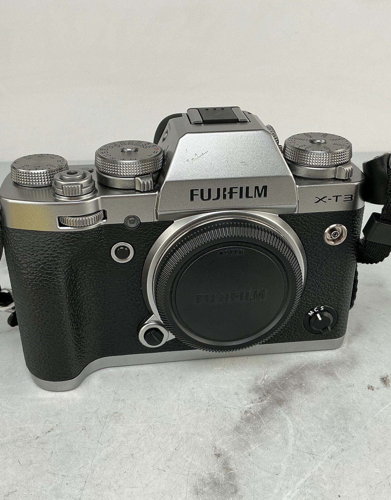 FUJI Fuji X-T3 Camera Body Silver Used Good