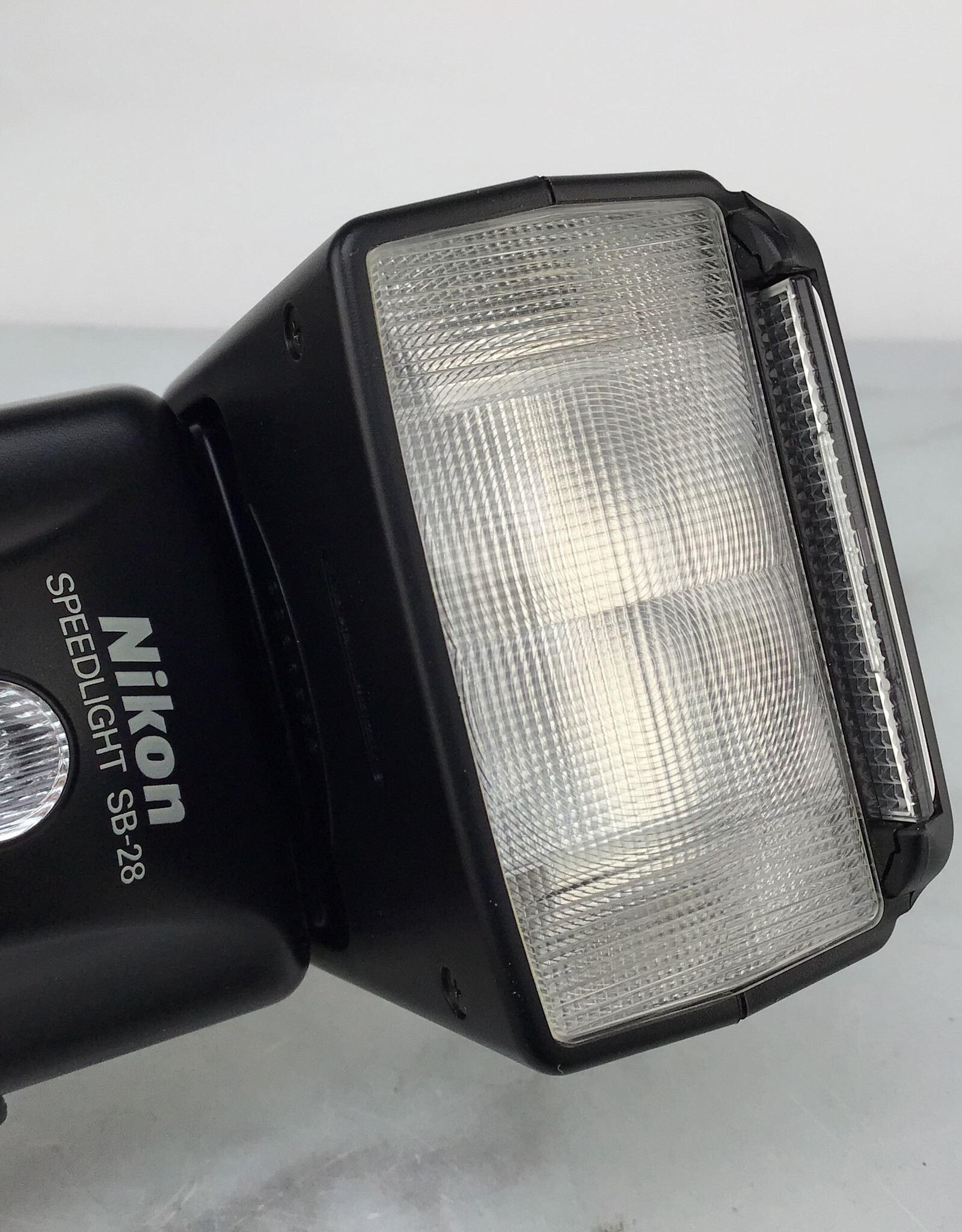 NIKON Nikon Speedlight Flash SB-28 Used Good