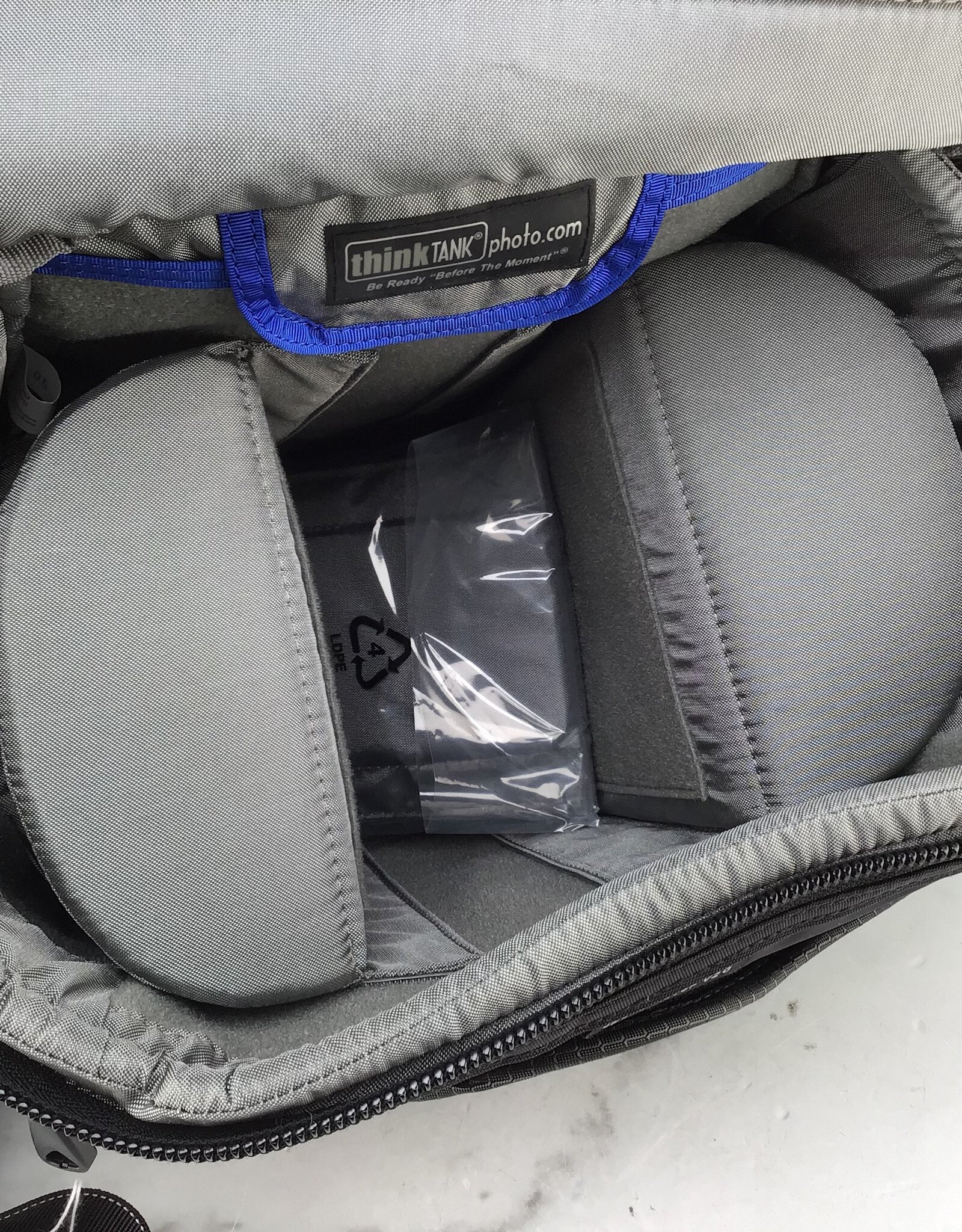 THINK TANK Think Tank Speed Racer V2.0 Camera Bag Used Good