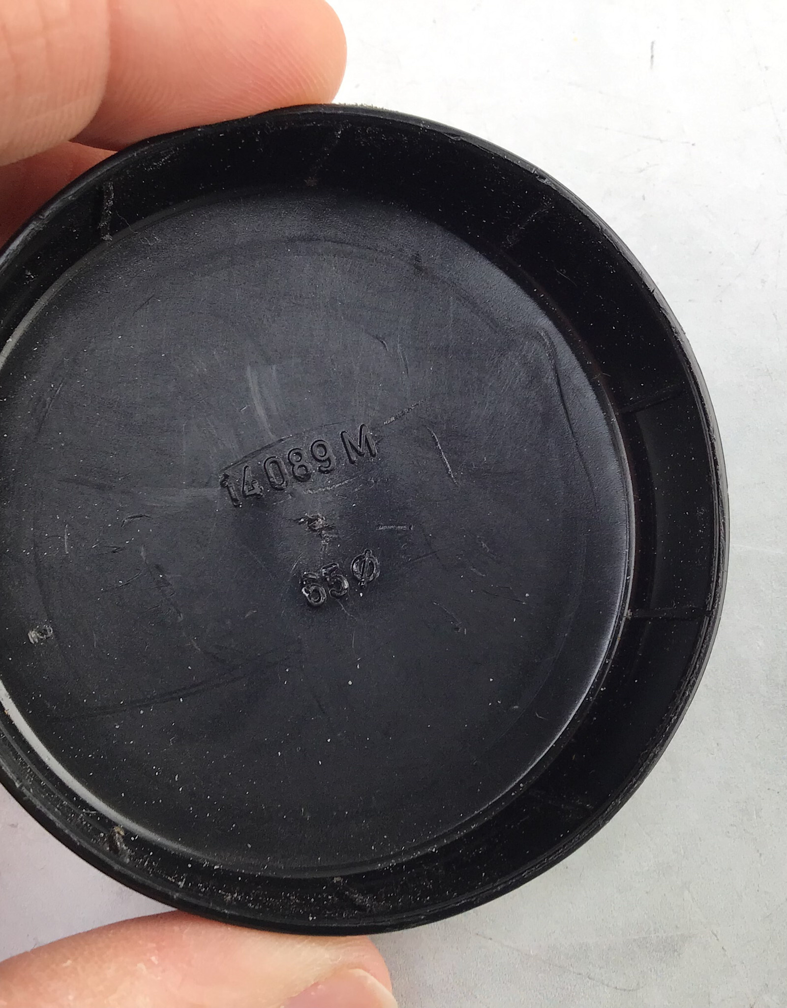 Leica Leica 14089M Lens Cap For R 90mm f/2.8 / 135mm f/2.8 / 180mm f/4 Used Good