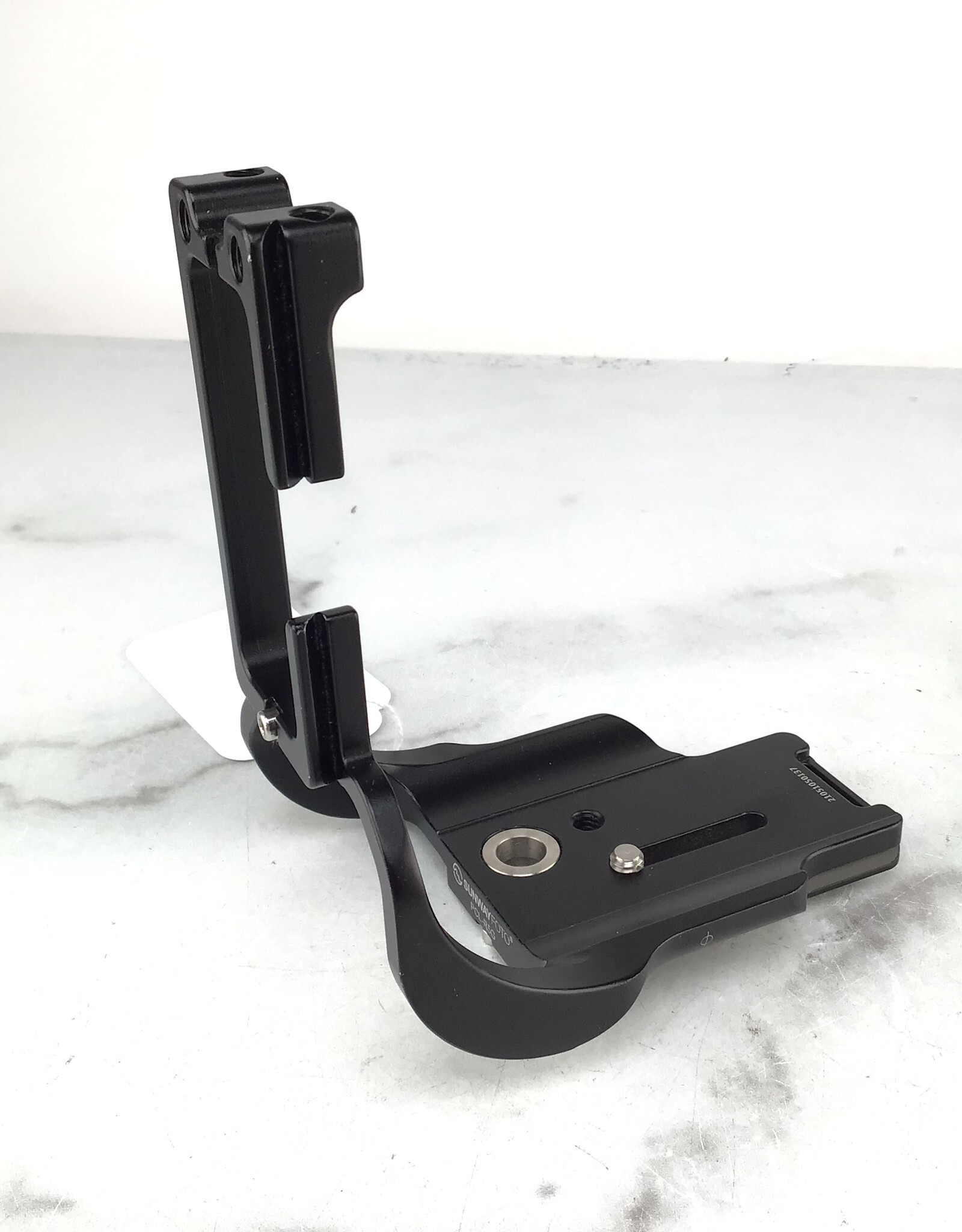 sunwayfoto Sunwayfoto PCL-R5G L Bracket for Canon R5/R6 Used Good