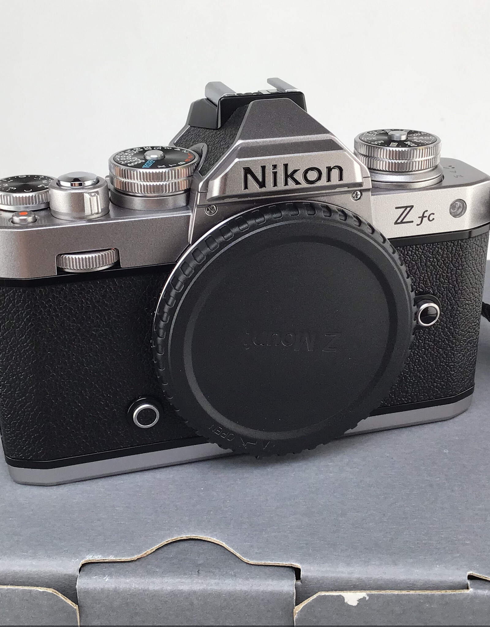 NIKON Nikon Z fc Camera w/ 16-50mm in Box Used Good