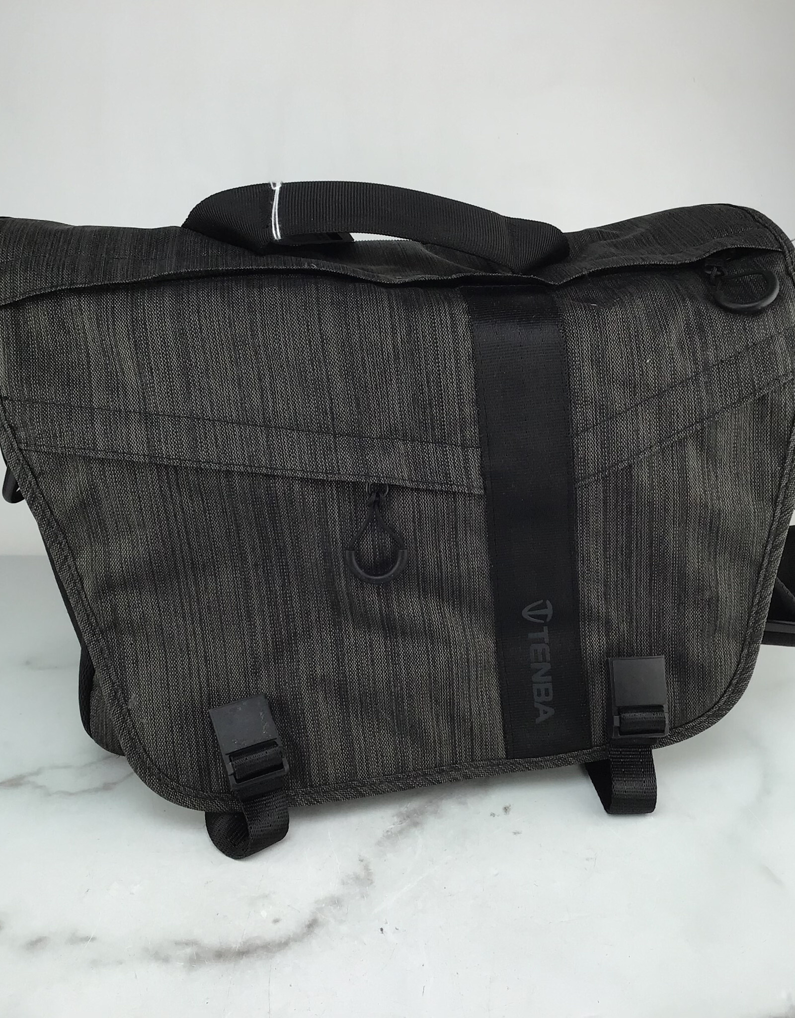 Tenba Messenger DNA 11 Camera Bag Used Good