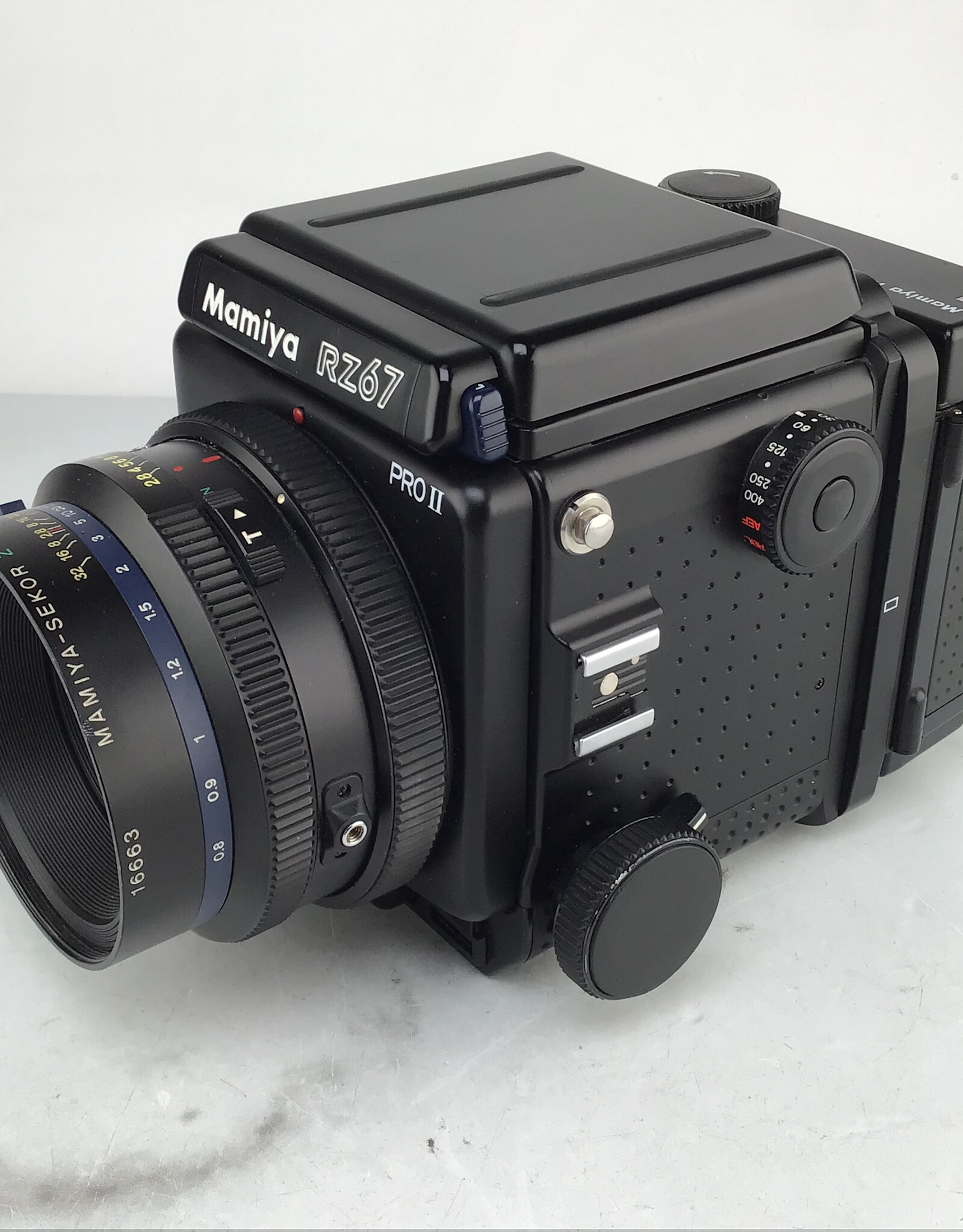 MAMIYA Mamiya RZ67 Pro II Camera w/ 110mm, 120 Back, Waist Level Used Good