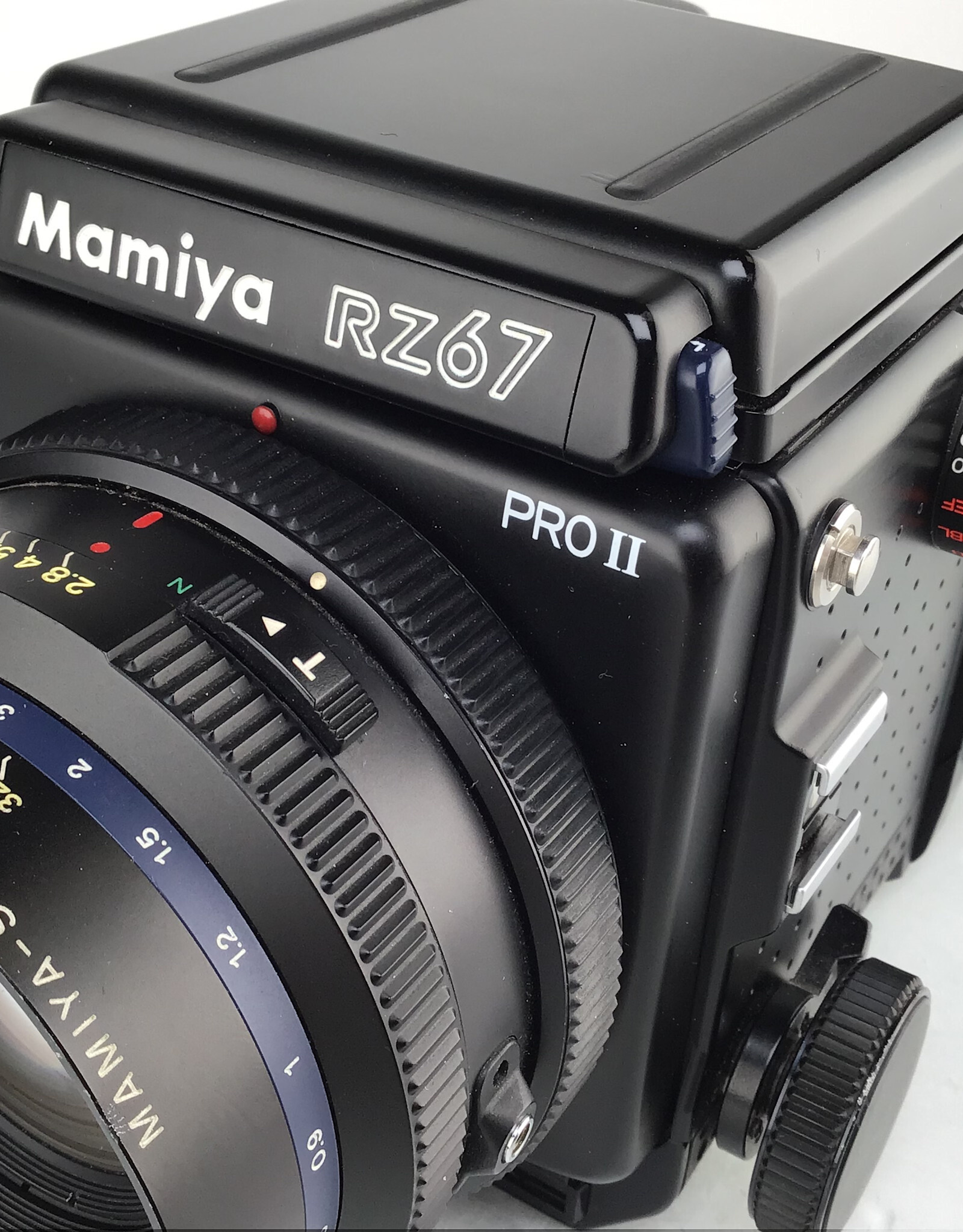 MAMIYA Mamiya RZ67 Pro II Camera w/ 110mm, 120 Back, Waist Level Used Good