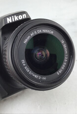 NIKON Nikon D3300 Camera w/ 18-55mm VR Used Good