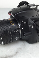 NIKON Nikon D3300 Camera w/ 18-55mm VR Used Good