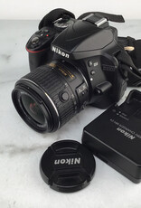 NIKON Nikon D3300 Camera w/ 18-55mm VR Used Good