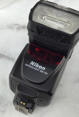 NIKON Nikon Speedlight SB-700 Flash w/ Case Used Good