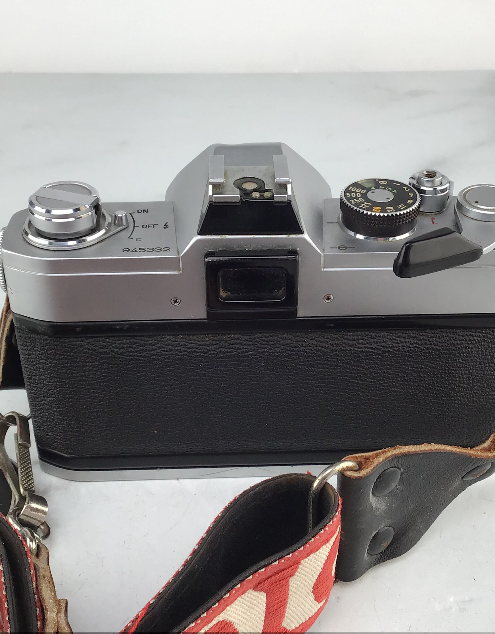 CANON Canon FTb QL Camera w/ 50mm f1.8 Used Fair