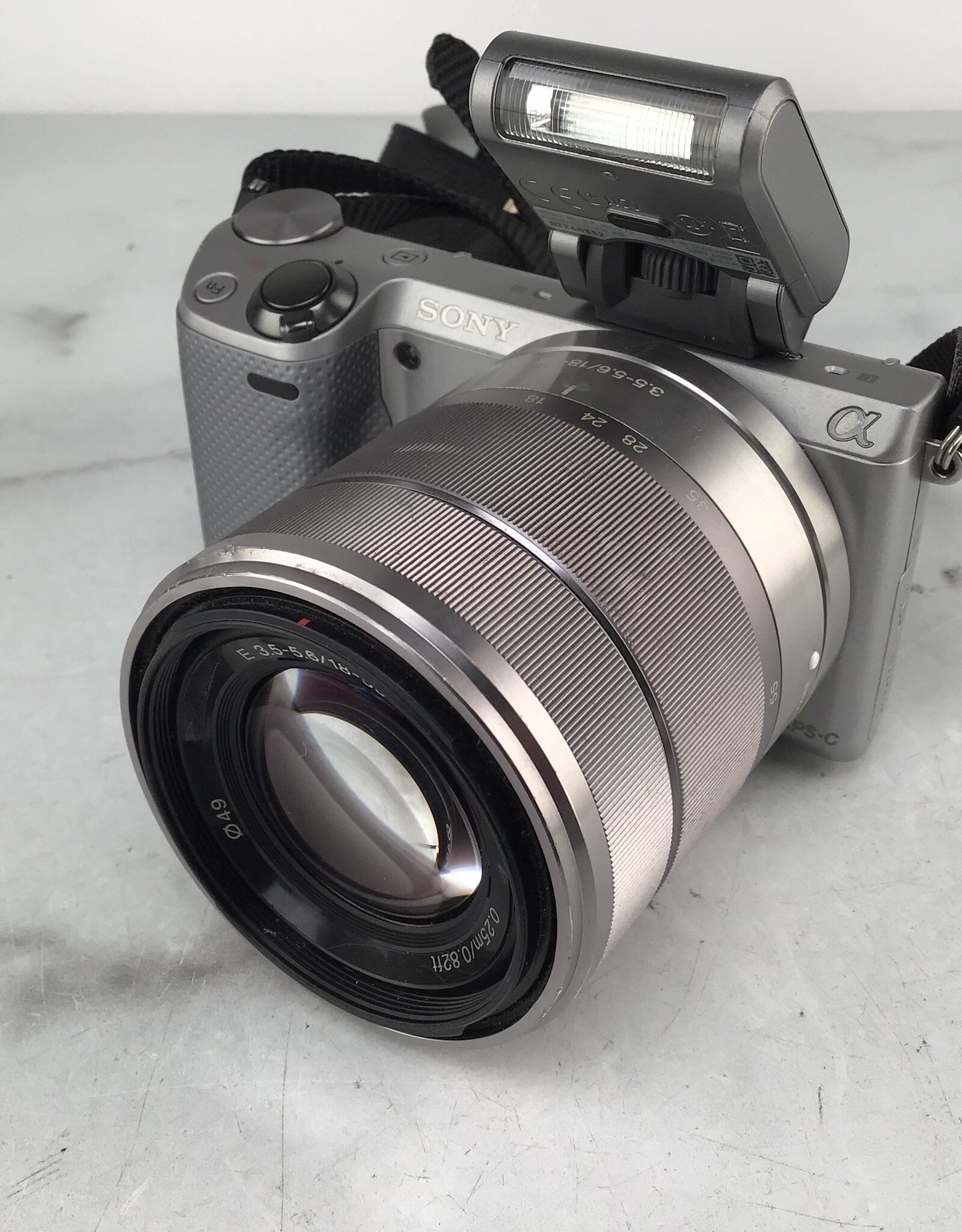 SONY Sony NEX-5R Camera w/ 18-55mm Used Fair