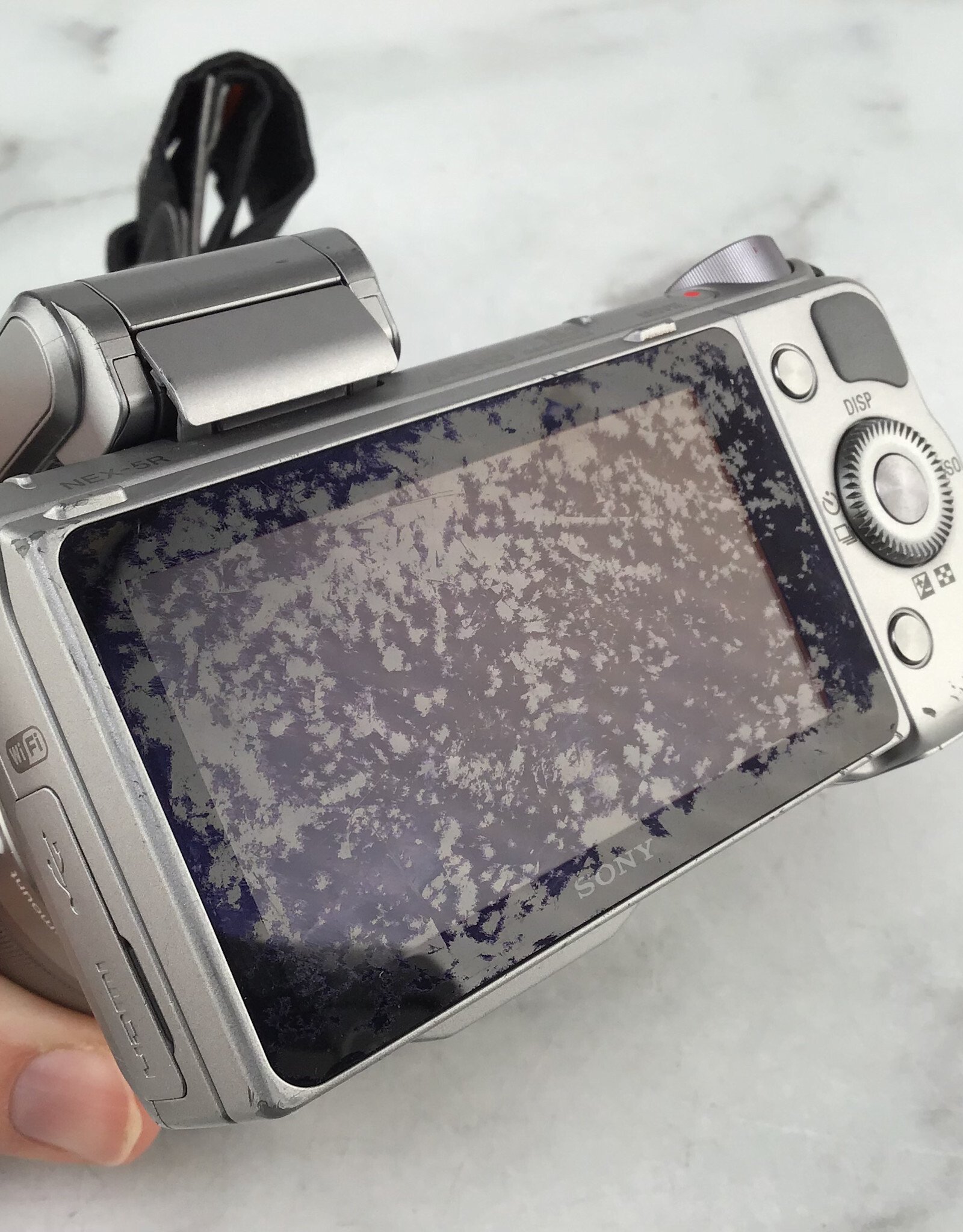 SONY Sony NEX-5R Camera w/ 18-55mm Used Fair