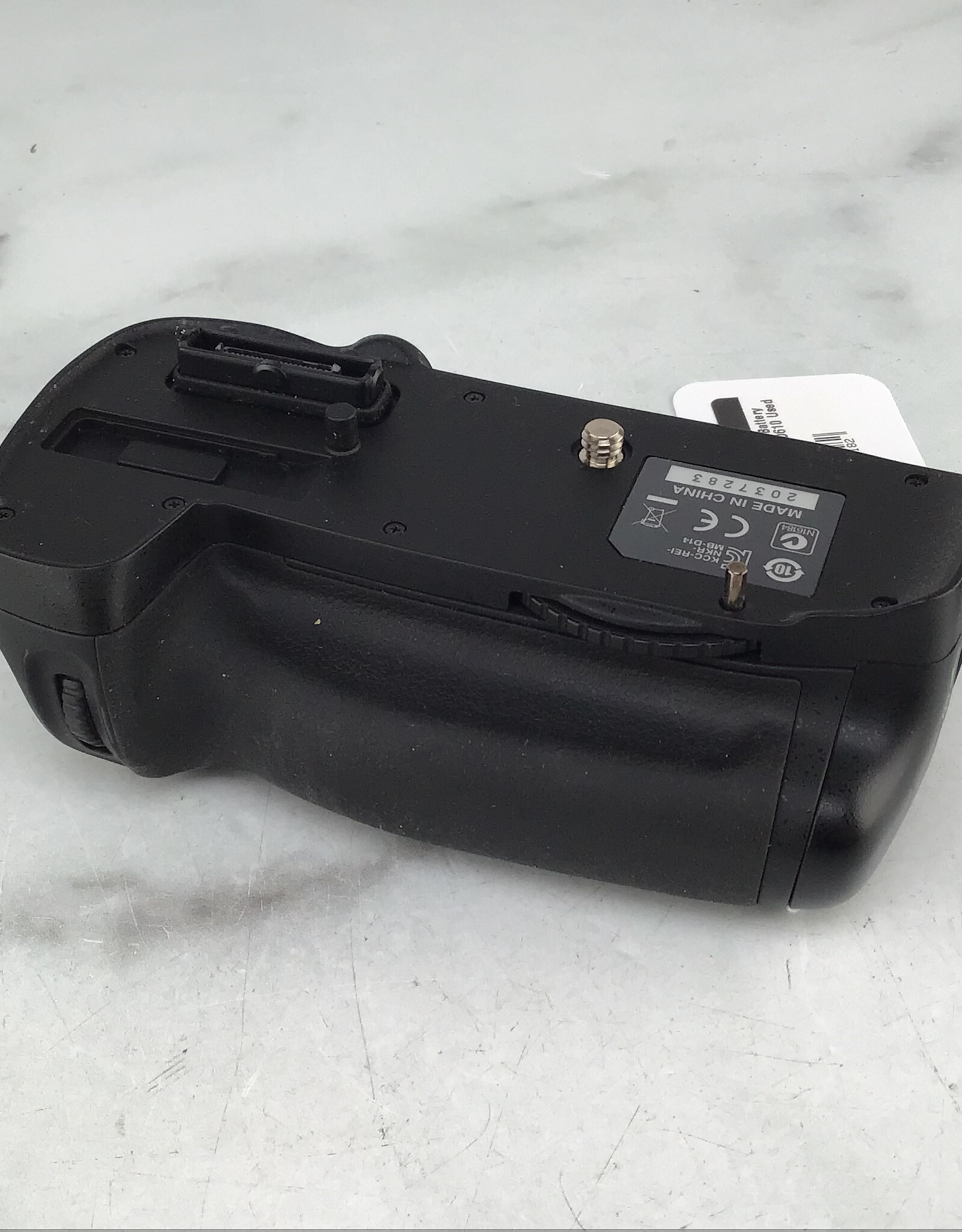 NIKON Nikon MB-D14 Battery Grip for Nikon D610 Used Good