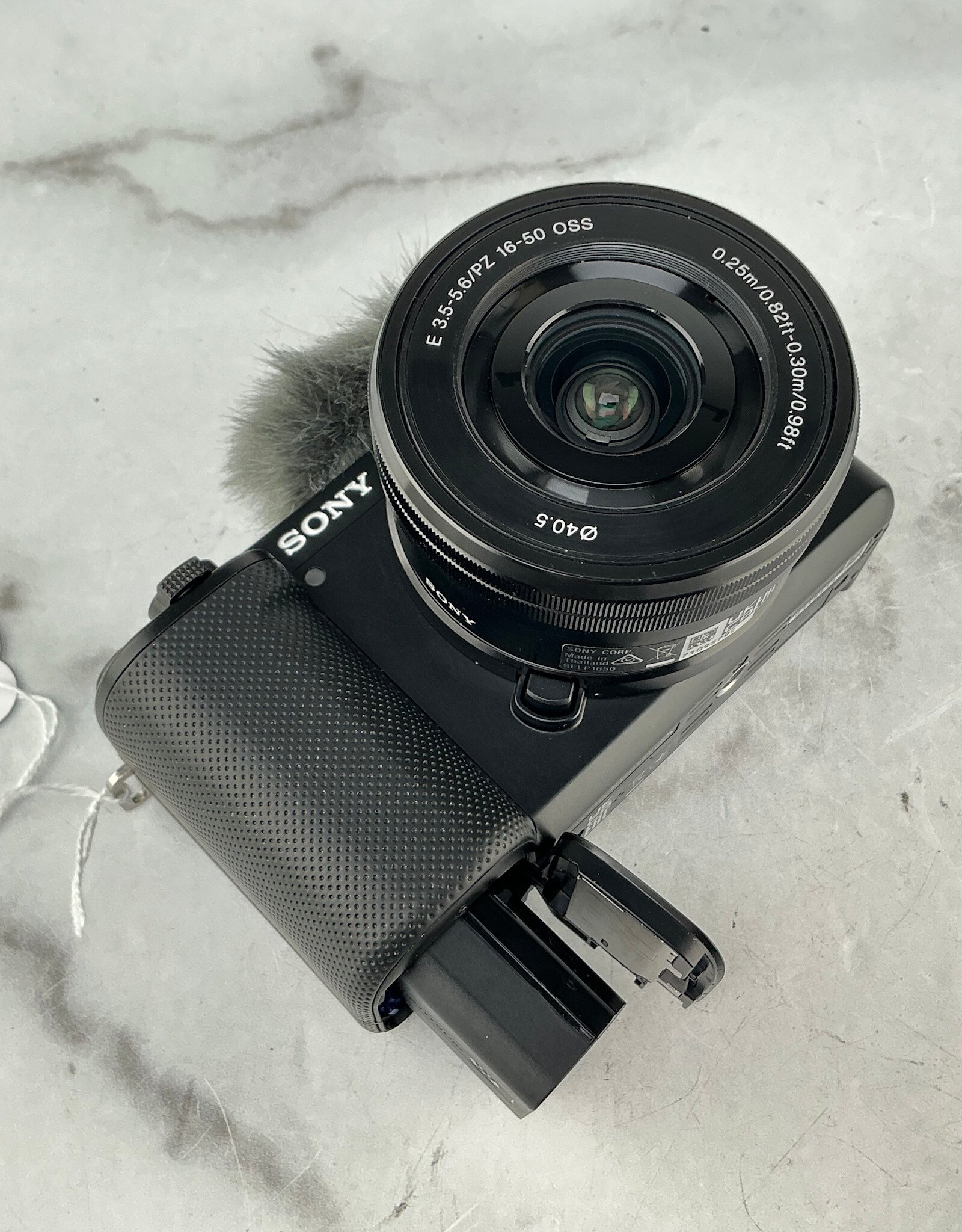 SONY Sony ZV-E10 Camera w/ 16-50mm Used Good