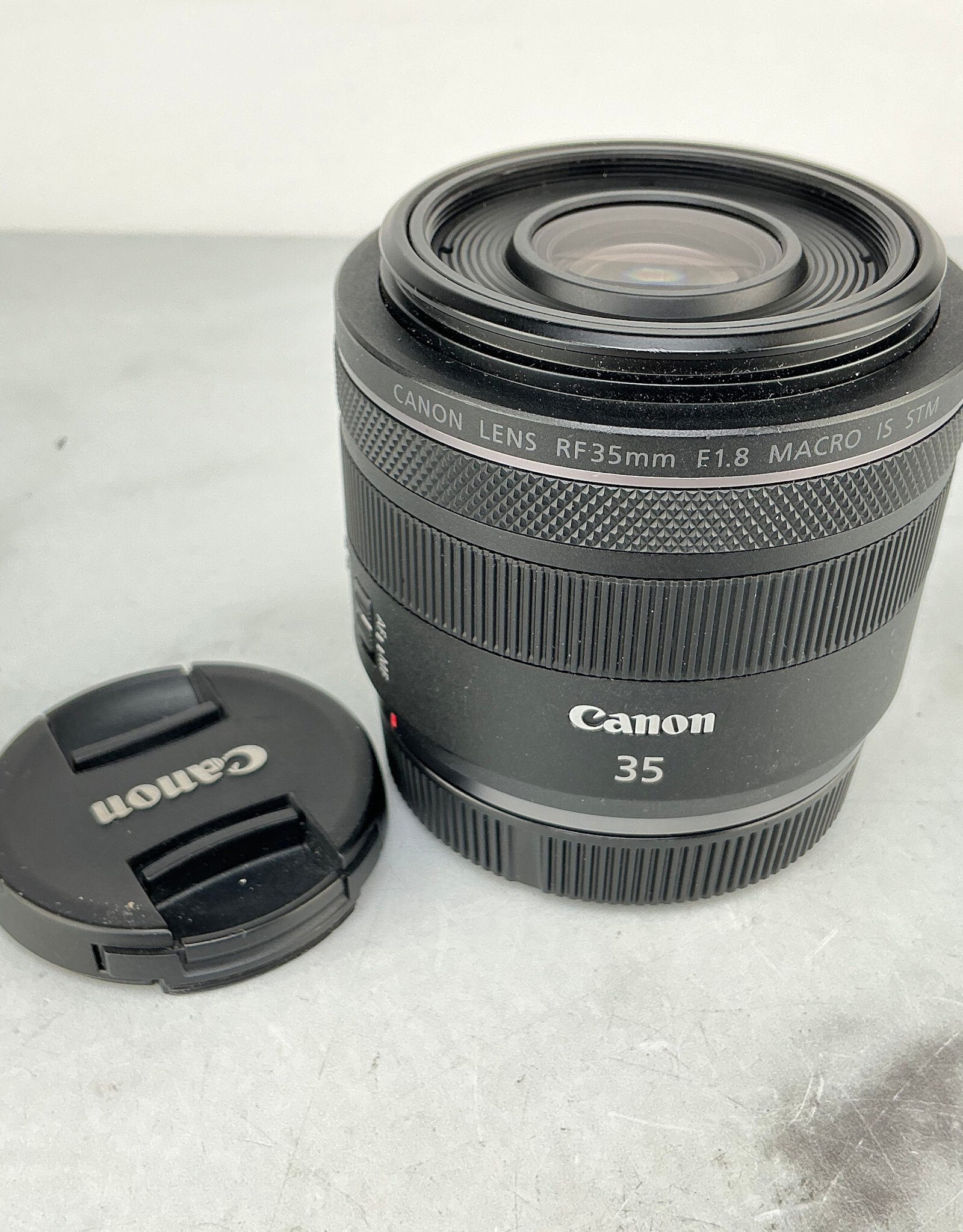 CANON Canon RF 35mm f1.8 Macro IS STM Lens Used Good