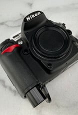 NIKON Nikon D7000 Camera No Charger Used Good