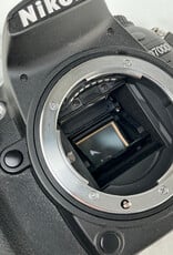 NIKON Nikon D7000 Camera No Charger Used Good