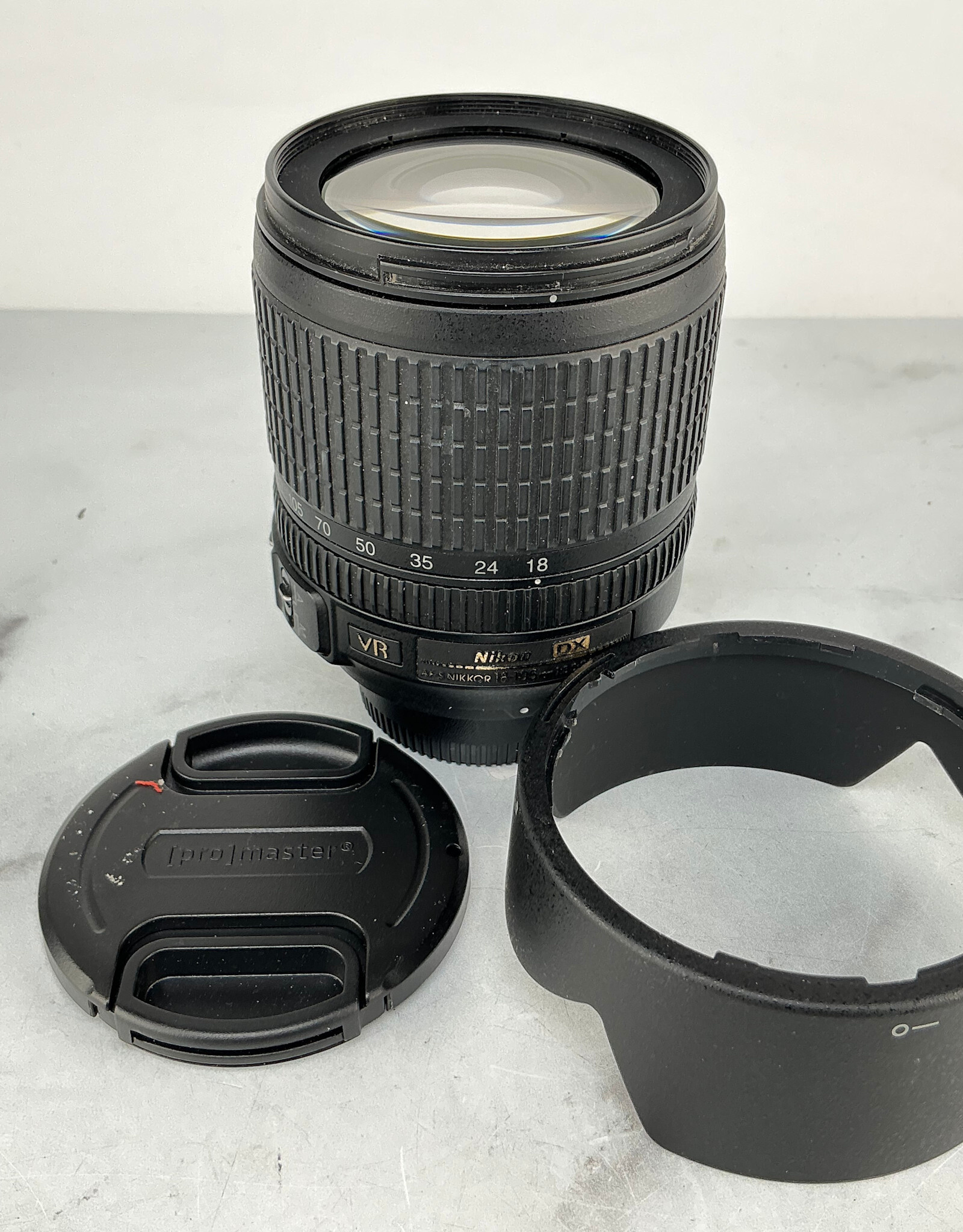 NIKON Nikon AF-S Nikkor 18-105mm f3.5-5.6 G VR Lens Used Good