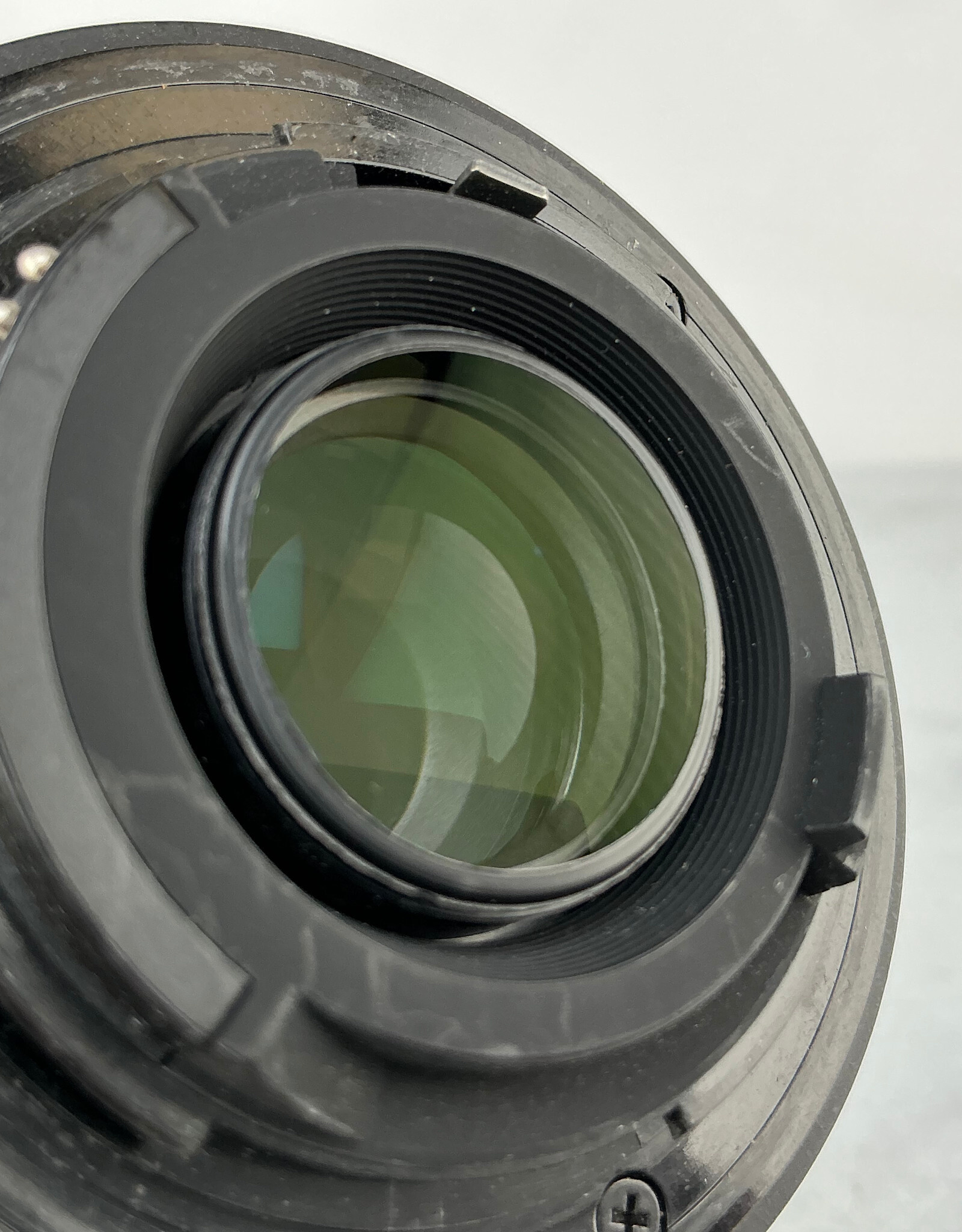 NIKON Nikon AF-S Nikkor 18-105mm f3.5-5.6 G VR Lens Used Good