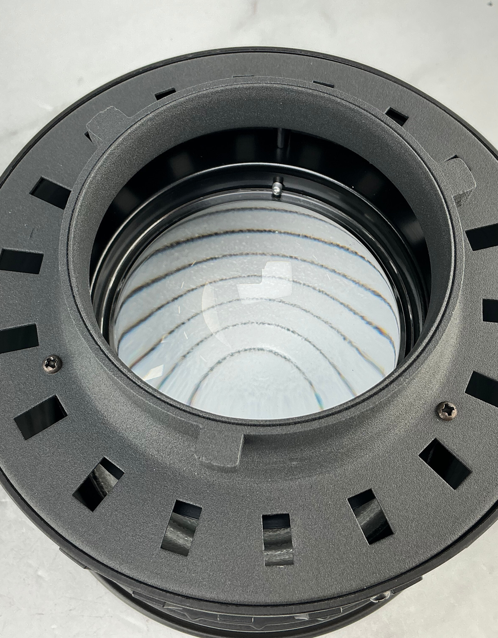 Angler Angler 2X-Fresnel  for Bowen Mount in Case Used EX