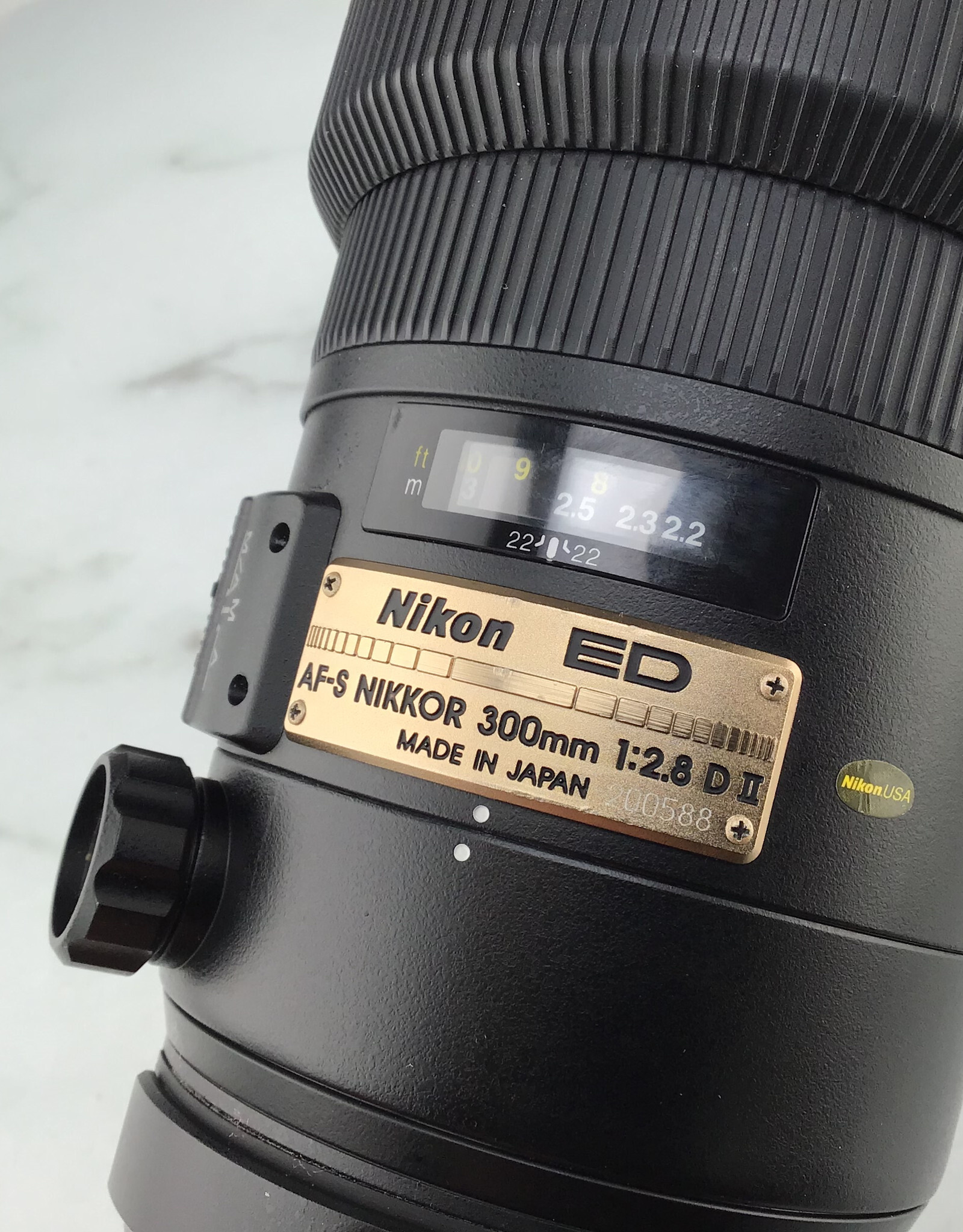 NIKON Nikon ED AF-S Nikkor 300mm f2.8 D II Lens Used Good