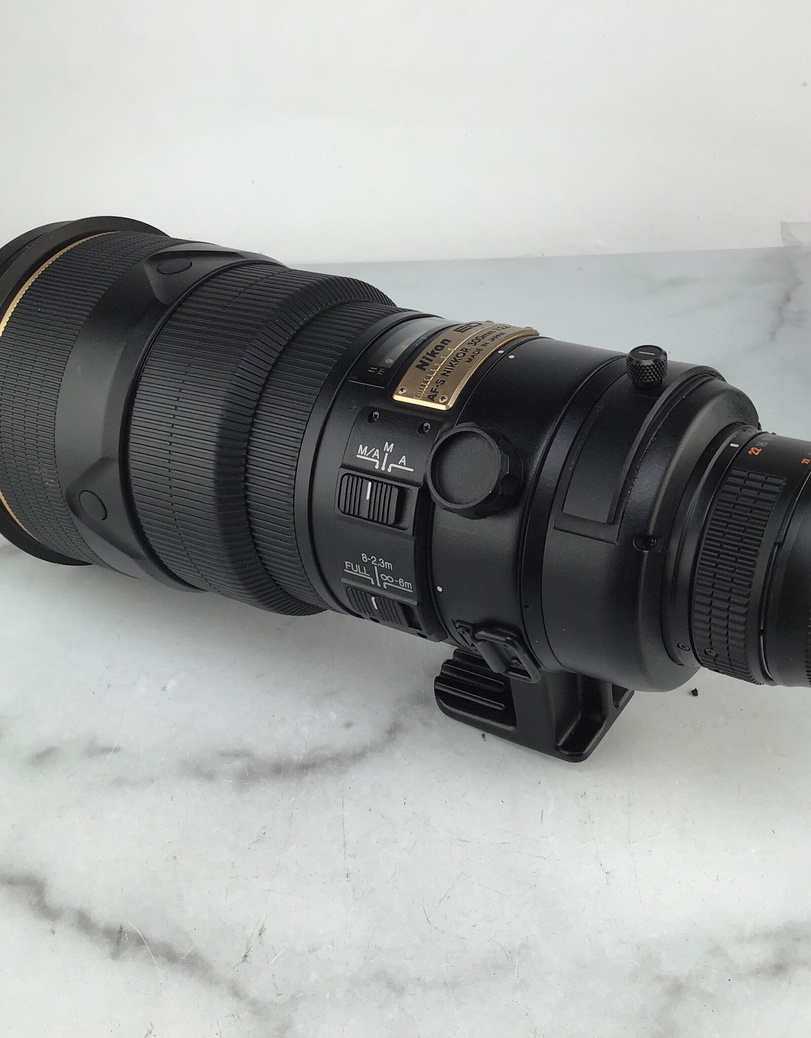 NIKON Nikon ED AF-S Nikkor 300mm f2.8 D II Lens Used Good
