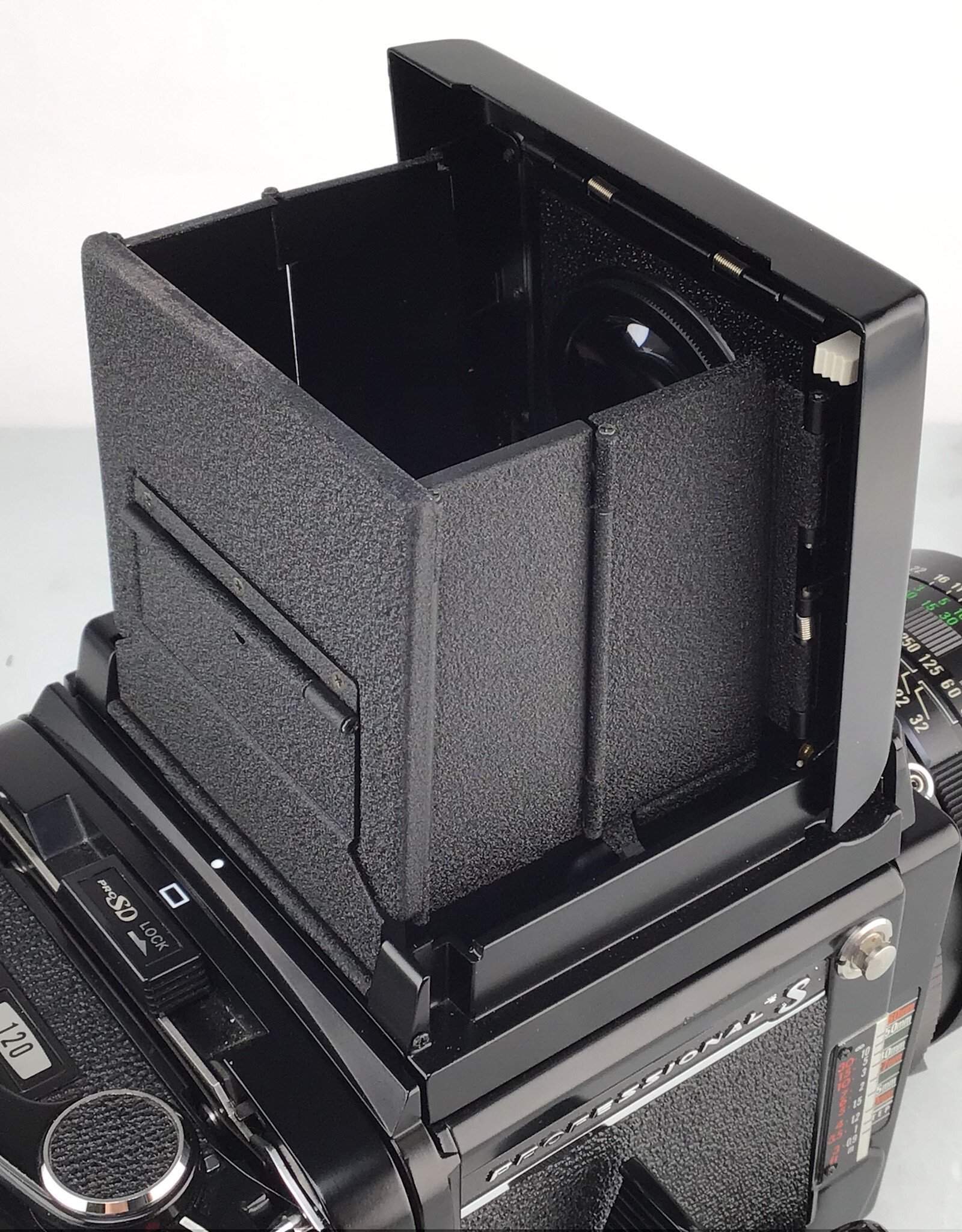 MAMIYA Mamiya RB67 Professional S w/ 65mm, Waist level, 120 Back Used Good