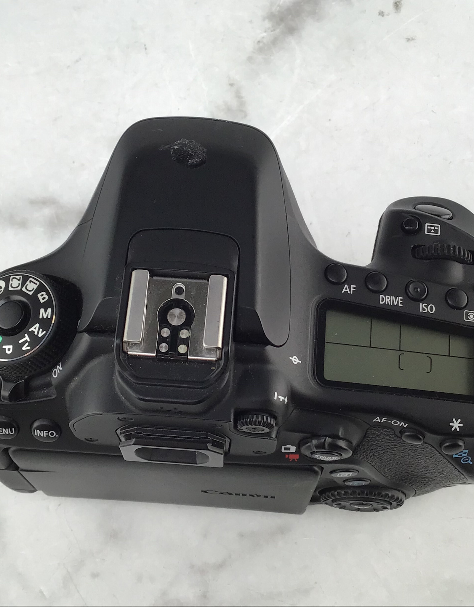 CANON Canon EOS 80D Camera Body No Charger Used Good