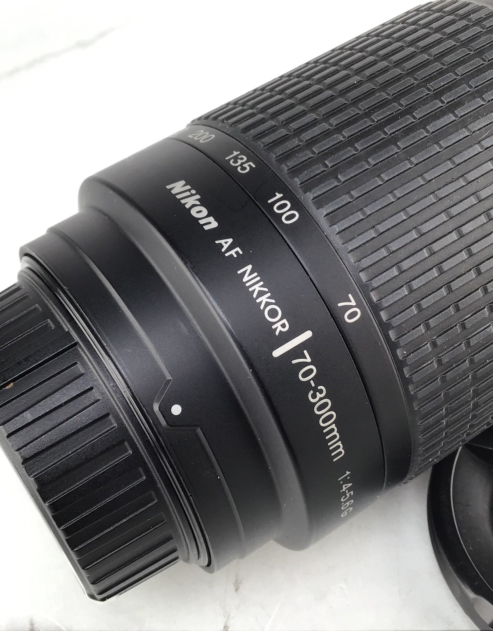 NIKON Nikon AF Nikkor 70-300mm f4-5.6 G Lens Used Good