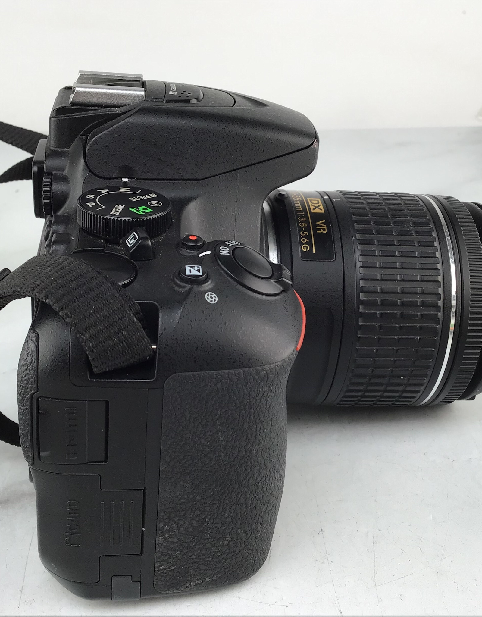 NIKON Nikon D5500 Camera w/ AF-P 18-55mm Used Good