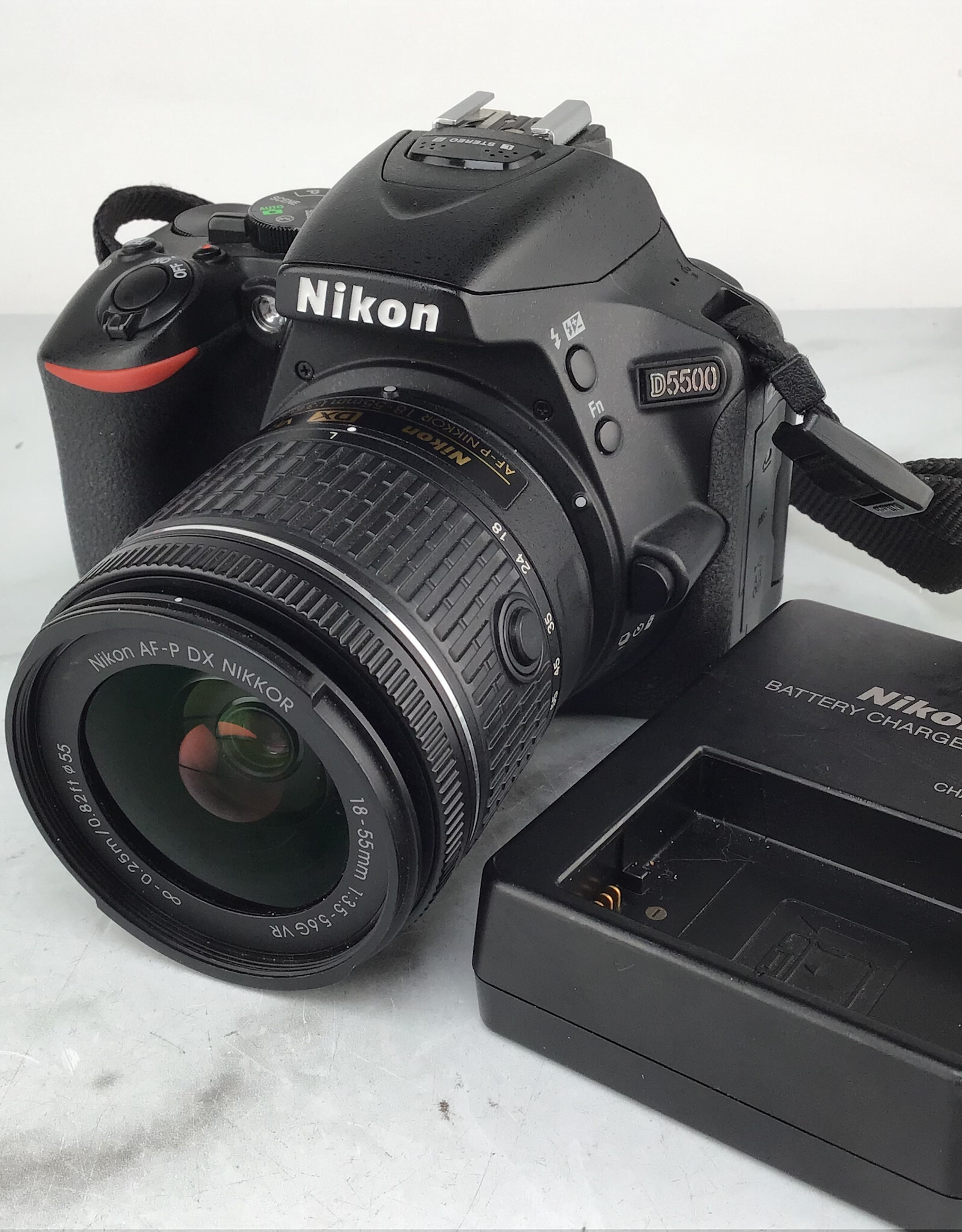 NIKON Nikon D5500 Camera w/ AF-P 18-55mm Used Good