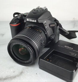 NIKON Nikon D5500 Camera w/ AF-P 18-55mm Used Good