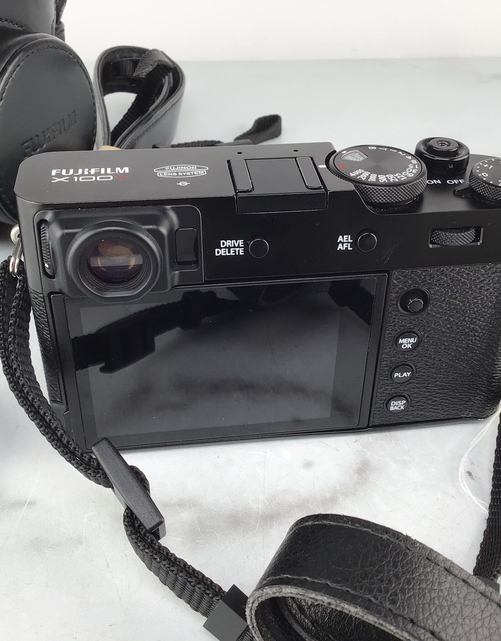 FUJI Fuji X100V Black Camera w/ Fitted Case Used Good