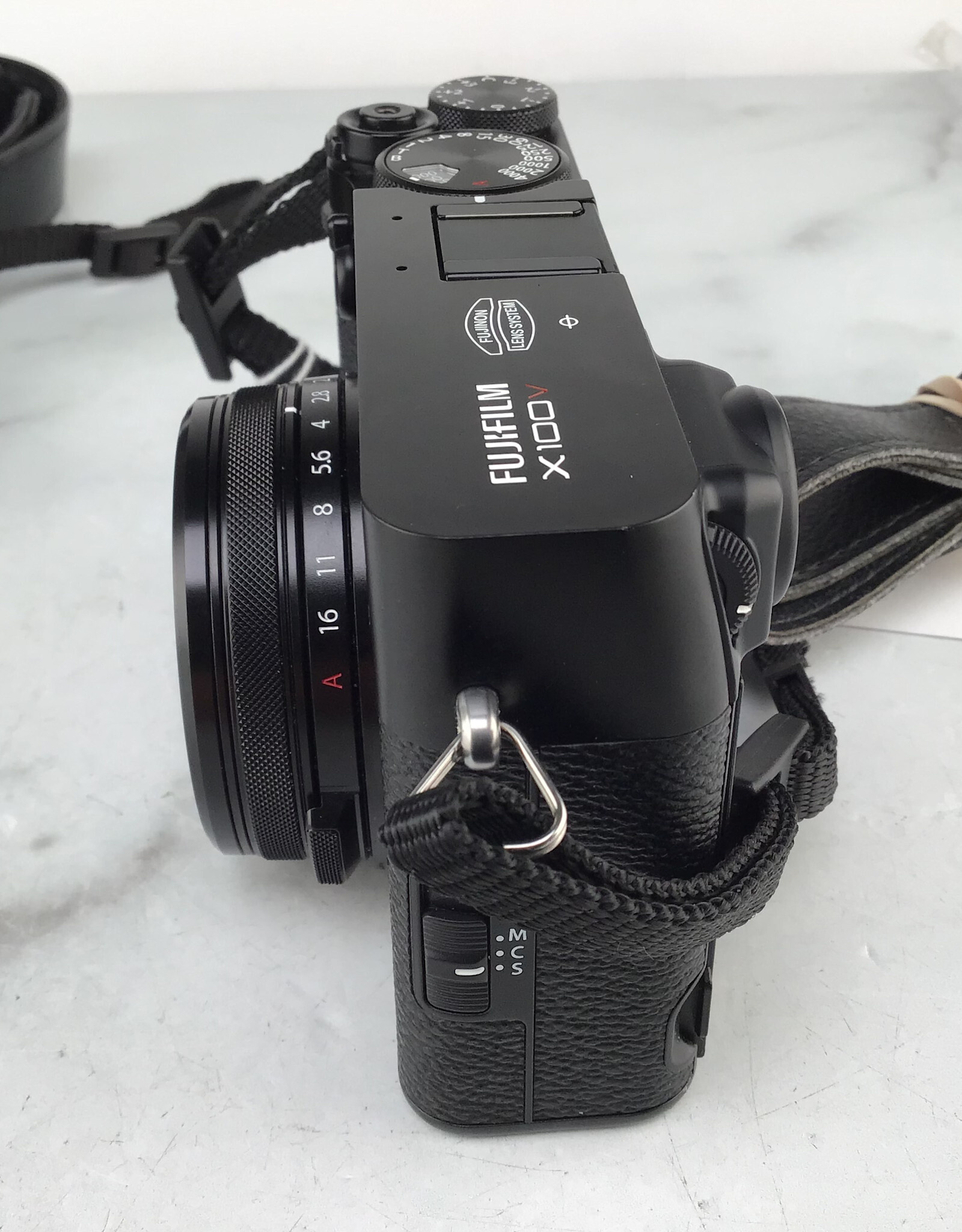 FUJI Fuji X100V Black Camera w/ Fitted Case Used Good