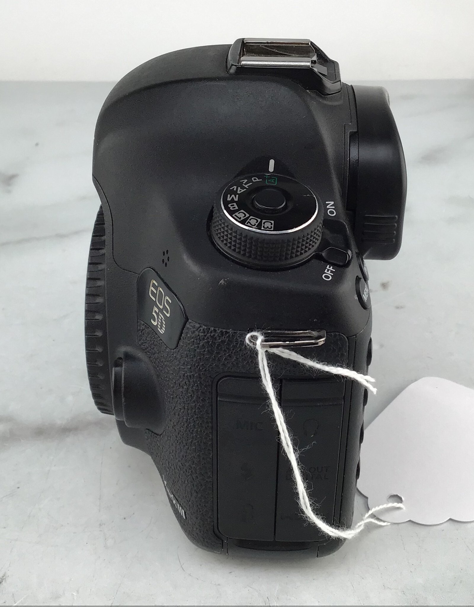 CANON Canon EOS 5D Mark III Camera Body No Charger Used Fair