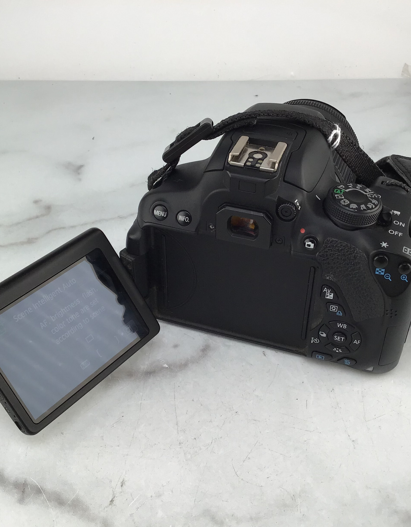 CANON Canon EOS Rebel T5i Camera w/ 18-55mm IS Used BGN